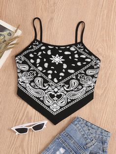 Black Boho   Polyester Paisley Cami Embellished Slight Stretch Summer Women Tops, Blouses & Tee Hanky Hem, Bandana Styles, Cooler Look, Baggy Pants, Simple Trendy Outfits, Bandana Print, Cute Simple Outfits, Really Cute Outfits, Teenage Fashion Outfits