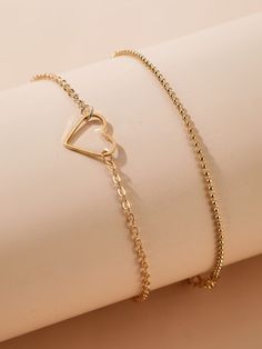 Gold    Zinc Alloy  Link Embellished   Jewelry Gold Heart Bracelet, Latest Bracelets, Pretty Jewelry Necklaces, Heart Decor, Womens Rings Fashion, Trending Necklaces, Bangles Jewelry Designs, Hand Bracelet, Classy Jewelry