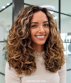 25 Vibrant Curly Hair Color Ideas for a Stunning Makeover Hairstyles For Long Curly Hair, Long Curly Bob, Long Curly Haircuts, Highlights Curly Hair, Flattering Hairstyles, Blonde Curly Hair, Colored Curly Hair, Haircuts For Curly Hair, Curly Girl Hairstyles