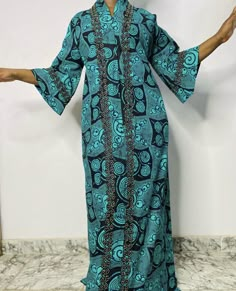 Luxury Traditional Kaftan With Batik Print, Long Cotton Kaftan With Batik Print, Patterned Printed Maxi-length Kaftan, Luxury Oversized Maxi-length Kaftan, Spring Batik Print Maxi-length Kaftan, Kitenge Fashion, Girls Easter Dresses, Long African Dresses, Mum Fashion