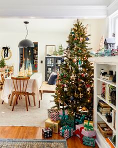 a decorated christmas tree in a living room