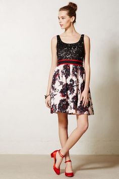 Brushstroke Blossoms Dress - anthropologie.com Hart Of Dixie Fashion, Building Outfits, Peter Som, Hart Of Dixie, Light Pink Dress, Tennis Skirts, Black Lace Dress, Mid Dresses