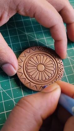 Air Dry Clay, Mandala Design, Art Craft, Clay Art, Arts And Crafts, Art Design, Floral