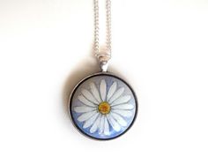 Painted Wood Jewelry, Daisy Pendant, Flower Charm Necklace, Sweet Necklace, Hand Painted Jewelry, Painted Flower, Wood Jewelry, Silver Art