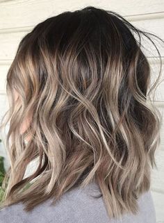 Ash Blonde Lob Hairstyle for Spring 2018 Balayage Blonde, Lob Hairstyle, Frontal Hairstyles, Honey Hair, Short Hair Balayage, Brown Blonde Hair, Brown To Blonde, Hair Color Balayage