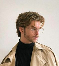 Fancy Hairstyles Men, Mens Long Haircuts, Short Male Haircuts, Solo Poses, جوني ديب, Haircut Inspo, Face References, Men Haircut Curly Hair, Boy Hair