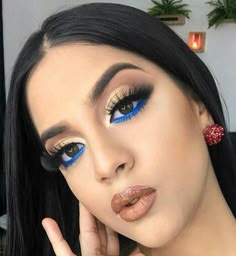 Makeup With Eyeshadow, Machiaj Smokey Eyes, Applying Eyeshadow, Makeup Ojos, Prom Eye Makeup, Eye Makeup Pictures, Simple Eye Makeup, Beautiful Eye Makeup, Colorful Eye Makeup