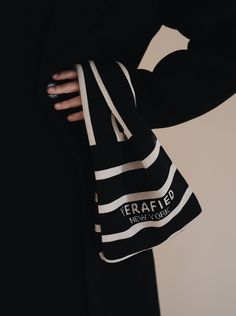 Spring 2024 - Verafied New York Chic Striped Shoulder Bag For Shopping, Chic Striped Tote Bag, Chic Everyday Striped Bags, Black Travel Bag With Striped Lining, Modern Striped Tote Bag, Black Rectangular Bag With Striped Lining, Clothes Over 50, Nautical Chic, Bag Aesthetic