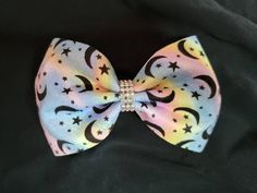 Trendy tailless style bow attached to non breaking hair tie. Breaking Hair, North Las Vegas, Custom Bows, Cheer Dance, Bow Shoes, Cheer Bows, Shoe Covers, Hair Tie, Daughter Love