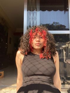 3b Dyed Curly Hair, Short Curly Red Hair With Bangs, Cherry Red Curly Hair Black Women, Short Curly Hair With Red Highlights, Curly Halo Hair Dye, Block Color Curly Hair, Curly Hair Red Dye, Curly Hair Color Block, Bright Colors Outfit Ideas