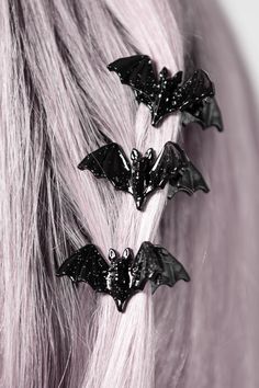 Creepy But Cute, Statement Hair, Bat Design, Wing It, Goth Hair, 2010 Fashion, Dark Look, Cute Bat, Hair Claws