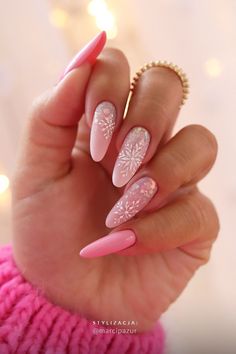 #indigo #indigonails #nails #nailsinspiration #nailsoftheday #winter #wintermanicure #nailart #beautifulnails #paznokcie #gelpolish #christmas #christmasmanicure #christmasnails #sweetnails #blyszczacepaznokcie #swiatecznemani #christmasnailart #cutenails Fail Nails, Indigo Nails, Short Square Acrylic Nails, Christmas Nails Acrylic, Xmas Nails, Square Acrylic Nails, Christmas Nail, Christmas Nail Art, Nail Art Inspiration