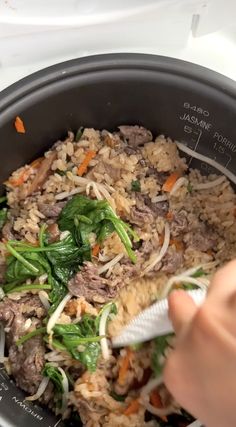 Easy One Pot Bibimbap - Cook With Dana One Pot Bibimbap, Rice Cooker Bibimbap, Rice Cooker Dinner Recipes, One Pot Rice Cooker Meals, Rice Cooker Recipes Chicken, Easy Bibimbap, Rice Cooker Meals, Budget Snacks, Bibimbap Recipe