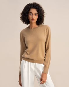 This classic round neck sweater is made from high quality baby cashmere and is a must-have basic piece in your closet. Silk Pajamas Women, Basic Sweater, Pull Beige, Camisole Set, Striped Midi Skirt, Camel Sweaters, Silk Knit, Womens Cashmere, Round Neck Sweaters