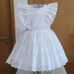 Lace Dress For Kids, Lace Dress Classy, Frocks For Kids, Classy Short Dresses, Frock Patterns, Kids Frocks Design