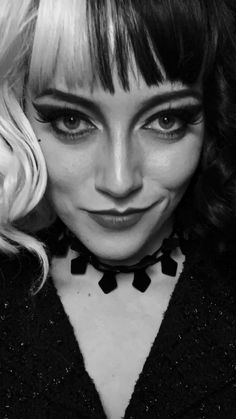 Cruella Makeup, Baddie Makeup, Emma Stone, Creative Makeup, Costume Design, Halloween Makeup, Eye Makeup