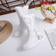 Shipping: Worldwide Express Shipping AvailableDelivery time: 7-15Days Fast ShippingReturns: Fast refund, 100% Money Back Guarantee.Boot Type: Modern BootsShaft Material: Cotton FabricOutsole Material: RubberUpper Material: Cotton FabricOrigin: Mainland ChinaSeason: Spring/AutumnInsole Material: EVAHeel Type: Flat withLining Material: Cotton FabricBoot Height: Mid-CalfItem Type: BootsFashion Element: EmbroiderDepartment Name: AdultToe Shape: Pointed ToeHeel Height: Low (1cm-3cm)With Platforms: No Hanfu Shoes, Female Boots, Embroidered Shoes, Boot Types, Women Boots, Up Shoes, White Beige, Shoes Winter, Hanfu