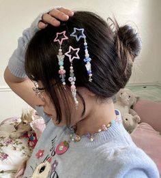 Hair Bead Accessories, Diy Star Accessories, Diy Star Jewelry, Stargirl Accessories, Diy Star Hair Clip, Diy Hair Accessories Beads, Star Hair Charm, Y2k Star Hairclip, Star Hair Clip Beads