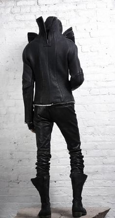 cyberpunk, dark fashion, cyberpunk fashion, future fashion, urban style, man in black, cyberpunk clothing, total black, industrial, future man, dystopian fashion, futuristic style Dystopia Fashion, Futuristic Jacket, Cyberpunk Clothes, Sci Fi Fashion, Man In Black