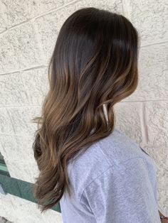 Dark Brown Bayalage Hair Warm, Brown Hair Inspiration, Hair Color Underneath, Beauty Hair Color, Brunette Balayage