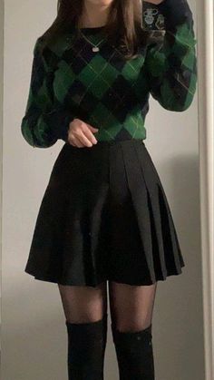 Slytherin Clothes, Slytherin Outfit, Slytherin Fashion, Hogwarts Outfits, Swaggy Outfits, American Beauty, 가을 패션, Really Cute Outfits, Fashion Kids