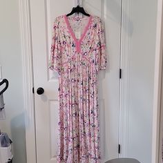 Crown And Ivy Nwt Xs Long Dress. Petal Pops. So Pretty Purple Floral Print Maxi Dress For Daywear, Tye Dye Maxi Dress, Elephant Dress, White Maxi Dress Boho, Crown And Ivy, Pastel Dress, Maxi Dress Navy, Tiered Midi Dress, Sleeveless Floral Dress