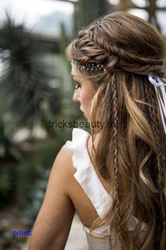 39 schöne Frisur Hochzeit ohne Schleier HOCHZEIT HAAR # Frisur # Hochzeit # Wedd ... Bridal Hair Half Up Half Down, Boho Chic Hairstyles, Messy Wedding Hair, Boho Wedding Hair, Homecoming Hairstyles Updos, Wedding Hairstyles With Veil, Trendy Wedding Hairstyles, Chic Hairstyles, Wedding Hairstyles For Long Hair