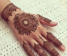 henna designs for hands and feet