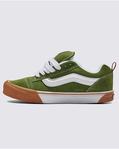 Classic Green Skate Shoes For Streetwear, Green Skate Shoes With Speckled Midsole, Green Vans Skate Shoes With Gum Sole, Retro Green Skate Shoes With Round Toe, Retro Green High-top Skate Shoes, Retro Green Skate Shoes For Streetwear, Green Skate Shoes With Cushioned Footbed, Classic Green Vans Sneakers, Green Cushioned Skate Shoes