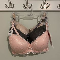 Nwt Rene Rofe 3-Pack Lace, Extreme Push-Up Bras Size 36c. Beautiful Lace Designs On Pink, Purple/Grey, And Nude Color Bras. Wire Bras With Push Up Padding. Smoke Free And Pet Free Home. Aesthetic Outfits Y2k, Lace Designs, Oc Inspo, Outfits Y2k, Push Up Pads, Beauty Face Women, Sleep Wear, Jewelry Outfit, Nude Color