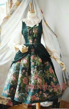 Gaun Abad Pertengahan, Lolita Outfits, Winter Rose, Vestidos Vintage, Fantasy Dress, Mori Girl, Fantasy Fashion, Lolita Dress