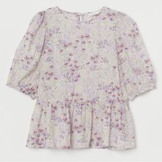 H&M Womens Floral Lavender Peplum Blouse | New Without Tags Reposhing This Item I Purchased From @Sarah_duby. Loved It, And It Is Slightly Too Small On Me. I Feel Like It Would Look Best On Someone Who Is A True Size Medium, Or Who Is A True Size Large With An A Or B Chest. Questions? Leave A Comment Below! *** Bundle 3 Or More Items From My Closet To Save $$$. *** If Gifting Items From Purchase, I Can Gift Wrap At Your Request. Purple Short Sleeve Top For Brunch, Casual Floral Print Blouse By H&m, Chic Floral Print Blouse By H&m, Chic H&m Blouse With Floral Print, Casual Lavender Blouse With Floral Print, Casual Lavender Blouse For Summer, Fitted Lavender Blouse For Spring, Lavender Spring Tops For Brunch, Feminine Purple Blouse With Short Sleeves