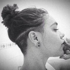 Undercut Long Hair, Undercut Hairstyles, Cortes De Cabello, Undercut, Hair Stuff, Hair Cut, Hair Goals, Her Hair, New Hair