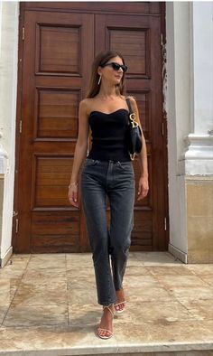 Vogue Paris Street Style, Hot Mom Outfits, Outfit Verano, Outfit Primavera, Outfits Classy, Tumblr Outfits, Weekend Warrior, Paris Street Style, Evening Outfits