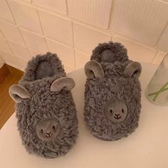 Shop Warm Fuzzy Alpaca Llama Slippers - Goodlifebean Black Friday Sale | Plushies | Giant Teddy Bear Alpaca Slippers, Couple Slippers, Sheep Cartoon, Animal Slippers, White Puppies, Blue Milk, Cute Sheep, Winter Slippers, Faux Fur Slippers