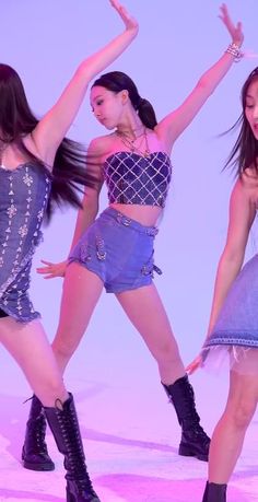 Twice Nayeon Stage Outfits, Twice Performance Outfits, Nayeon Stage Outfits, Twice Outfits Stage, Twice Stage Outfits, Twice Concert Outfit, Kpop Idol Fashion