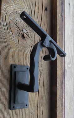 Traditional Tuscan Iron Handrail Bracket – Old West Iron Iron Corbels, Pizza Oven Fireplace, Wood Connectors, Porte In Ferro, Iron Handrails, Iron Straps, Stair Rail, Craft Iron, Handrail Brackets