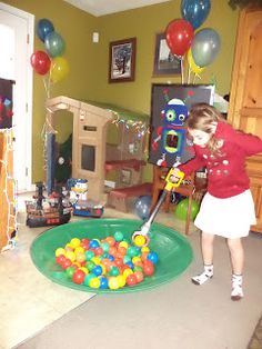 Robot Birthday Party Games, Robot Party Activities, Robot Party Games, Robot Party Food, Robots Party Theme, Robot Decorations, Party Activities Kids, Robot Birthday Party, Robot Theme