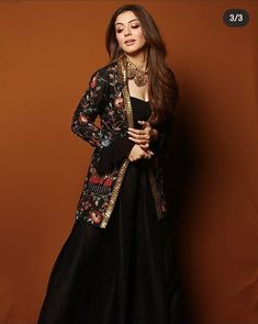 Jacket Outfit Women Indian, Party Wear Jacket For Women, Shrugs Suits Design, Lehnga With Shrugs, Black Shrug Outfit Indian, Lehnga With Jacket Blouse Designs, Suits With Jackets Indian, Indo Western Jackets For Women, Lehnga With Jackets