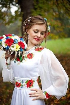 Slavic Wedding, Ukrainian Wedding, Ukrainian Girl, Folk Wedding, Ukrainian Vyshyvanka, Ukrainian Clothing, Ukrainian Dress, Ukraine Women, Flower Headdress