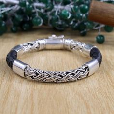 925 Sterling Silver Bracelet, Black Leather Bracelet for Men's Chain Bracelet, Elegant Braided Leather Bracelet Gift For Her 31.80 Grams Product Type: Bracelet Material: 925 Sterling Silver Bracelet Weight: 31.80 Gram Item Code: BR-01 ➤VIEW MORE PRODUCTS------------------------------ ✤RING https://www.etsy.com/in-en/shop/HandmadeArtSilver?section_id=28194664 ✤EARRING https://www.etsy.com/in-en/shop/HandmadeArtSilver?section_id=28228180 ✤PENDANTS https://www.etsy.com/in-en/shop/HandmadeArtSilver? Mens Chain Bracelet, Bracelet Elegant, Mens Bracelet Silver, Black Leather Bracelet, Silver Chain Style, Braided Leather Bracelet, Bracelet Black, Christmas Jewelry, Sterling Silver Bracelet