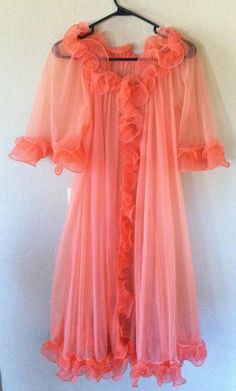 Vintage Nightwear, 1960s Lingerie, Vintage Corner, Night Gown Dress, Peignoir Sets, Fur Coat Vintage, Vintage Nightgown, Night Dress For Women, Nightgowns For Women