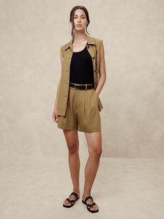 Tencel™ Pleated Short | Banana Republic Factory Utility Cargo Shorts For Workwear, Relaxed Fit Shorts With Side Pockets For Workwear, Versatile Workwear Shorts With Pockets, Versatile Summer Workwear Shorts, Relaxed Fit Shorts For Fall Workwear, Banana Republic Factory, Pleated Shorts, Women's Shorts, Banana Republic