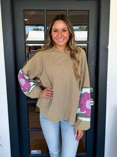 Introducing the Cedar Pullover, the perfect blend of comfort and style. Made with soft flower patch terry knit washed fabric and featuring long bubble sleeves, elasticized cuffs, and raw cut seams. The relaxed and loose fit with raised flower patch detailing on the sleeves adds a touch of feminine charm. Chelsea in Sage is wearing a size Large. Height is 5’8”, Bust is 36”, Waist is 29. Gracie in Mushroom is wearing a size Small. Height is 5’11”, Bust is 32, Waist is 25”-26” Relaxed Fit Raglan Sleeve Sweatshirt For Spring, Comfortable Cotton Sweater For Spring, Comfortable Cotton Spring Sweater, Comfy Long Sleeve Spring Tops, Comfy Long Sleeve Tops For Spring, Spring Brown Sweatshirt With Ribbed Cuffs, Brown Sweatshirt With Ribbed Cuffs For Spring, Spring Cotton Sweater With Raglan Sleeves, Spring Cotton Sweatshirt With Raglan Sleeves