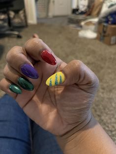 Ariel Themed Nails, Ariel Inspired Nails, The Little Mermaid Nails, Ursula Nails, Nemo Nails, Peter Pan Nails, Mermaid Inspired Nails