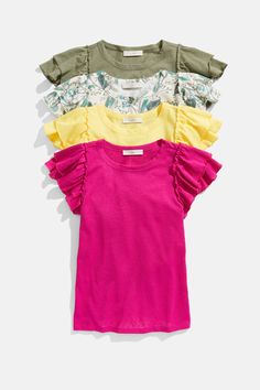 Tiered ruffle sleeves help this soft and easy tee give dull style the cold shoulder. Round neck. Short sleeves. Affordable Cotton T-shirt With Ruffle Sleeves, Cheap Fitted T-shirt With Ruffles, Emma Gonzalez, Ruffle Sleeves, Effortless Style, Cold Shoulder, Round Neck, Loft, Short Sleeves