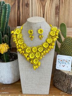 Yellow Flower-shaped Jewelry With Flower Decoration, Elegant Yellow Flower-shaped Jewelry With Flower Decoration, Adjustable Handmade Flower Shaped Jewelry, Yellow Jewelry With 3d Flower Details, Yellow Flower-shaped Jewelry With 3d Flowers, Jewerly Set, Palm Tree Leaves, Leaf Flower, Earrings Flower