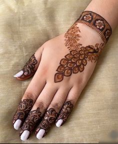 Modern Mehndi Designs Unique Front Full Hand, Simple Fancy Mehndi Designs, Modern Mehndi Designs Unique Front, Back Hand Mehndi Designs Simple Unique, Mahndi Pic Simple, Unique Mehndi Designs Front Hand, Khafif Mehndi Designs New Dubai, Modern Mehndi Designs Unique, Design Inai