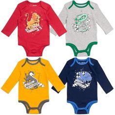 Dress your little wizard in these adorable Harry Potter bodysuits and get ready for a magical adventure. This set of 4 long-sleeve bodysuits features bright and colorful artwork of the iconic Hogwarts houses: Gryffindor, Slytherin, Ravenclaw, and Hufflepuff. Made from a soft and comfortable material and with an easy to dress design, these cute Harry Potter bodysuits are part of the perfect outfit for a fun day. Harry Potter Onesie, Slytherin Ravenclaw, Ravenclaw Hufflepuff, Newborn Baby Boys, Cute Harry Potter, Harry Potter Slytherin, One Piece Clothing, Harry Potter Gryffindor, Soft Clothes