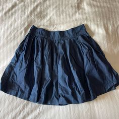 Alice & Olivia Mini Skirt Size 6 Blue Relaxed Denim Skirt For Day Out, Blue Relaxed Fit Denim Skirt For Day Out, Summer Cotton Skort With Full Skirt, Summer Cotton Full Skirt Skort, Blue Pleated Cotton Mini Skirt, Pleated Blue Cotton Mini Skirt, Blue Pleated Cotton Denim Skirt, Blue Cotton Pleated Denim Skirt, Pleated Blue Denim Cotton Skirt